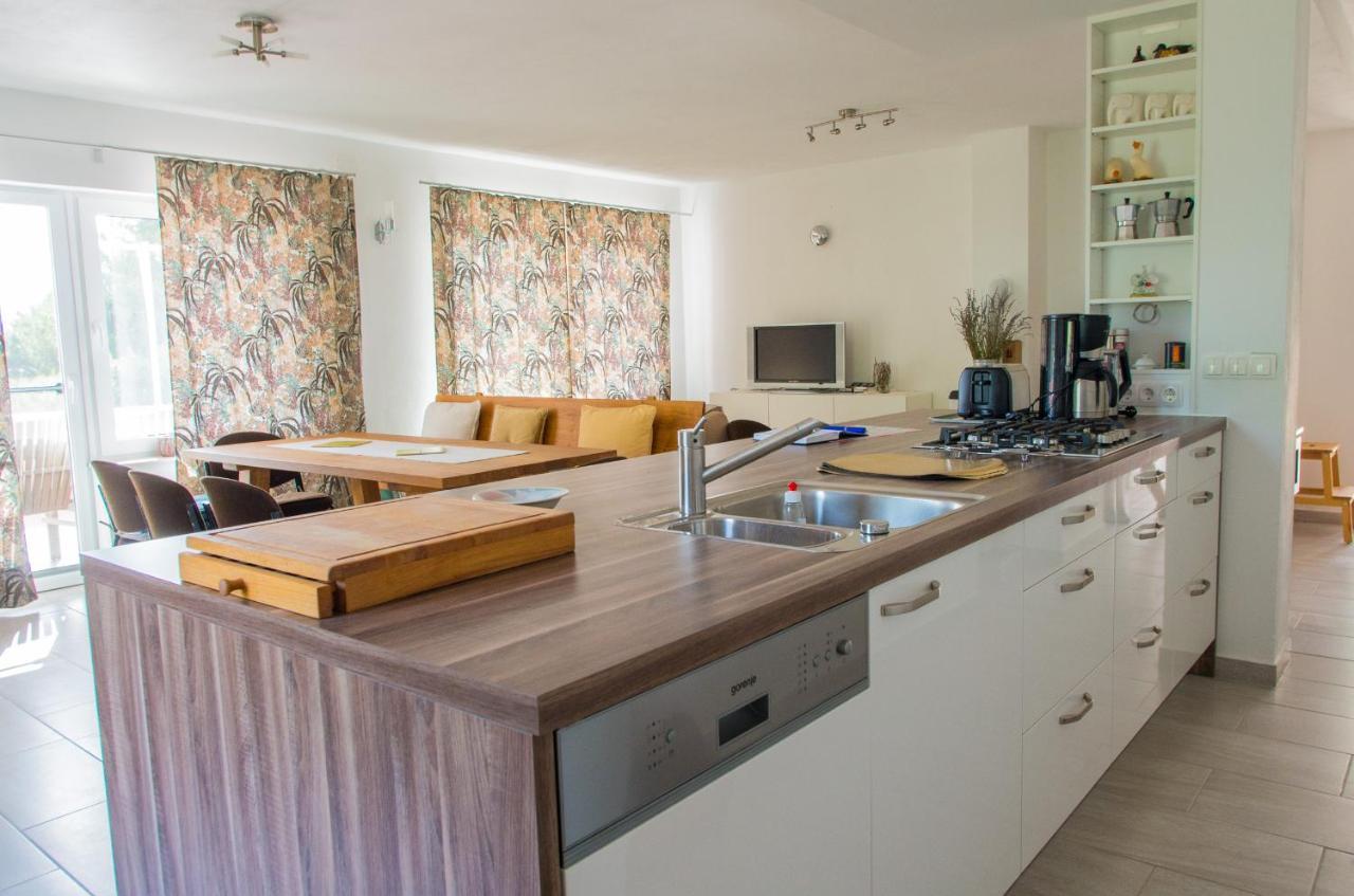 Milica Garden Apartment Prvic Sepurine Exterior photo